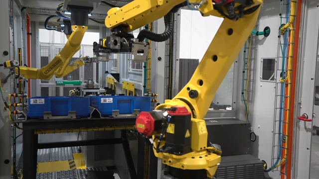 Machine tending robots in a Matrix Design custom cell